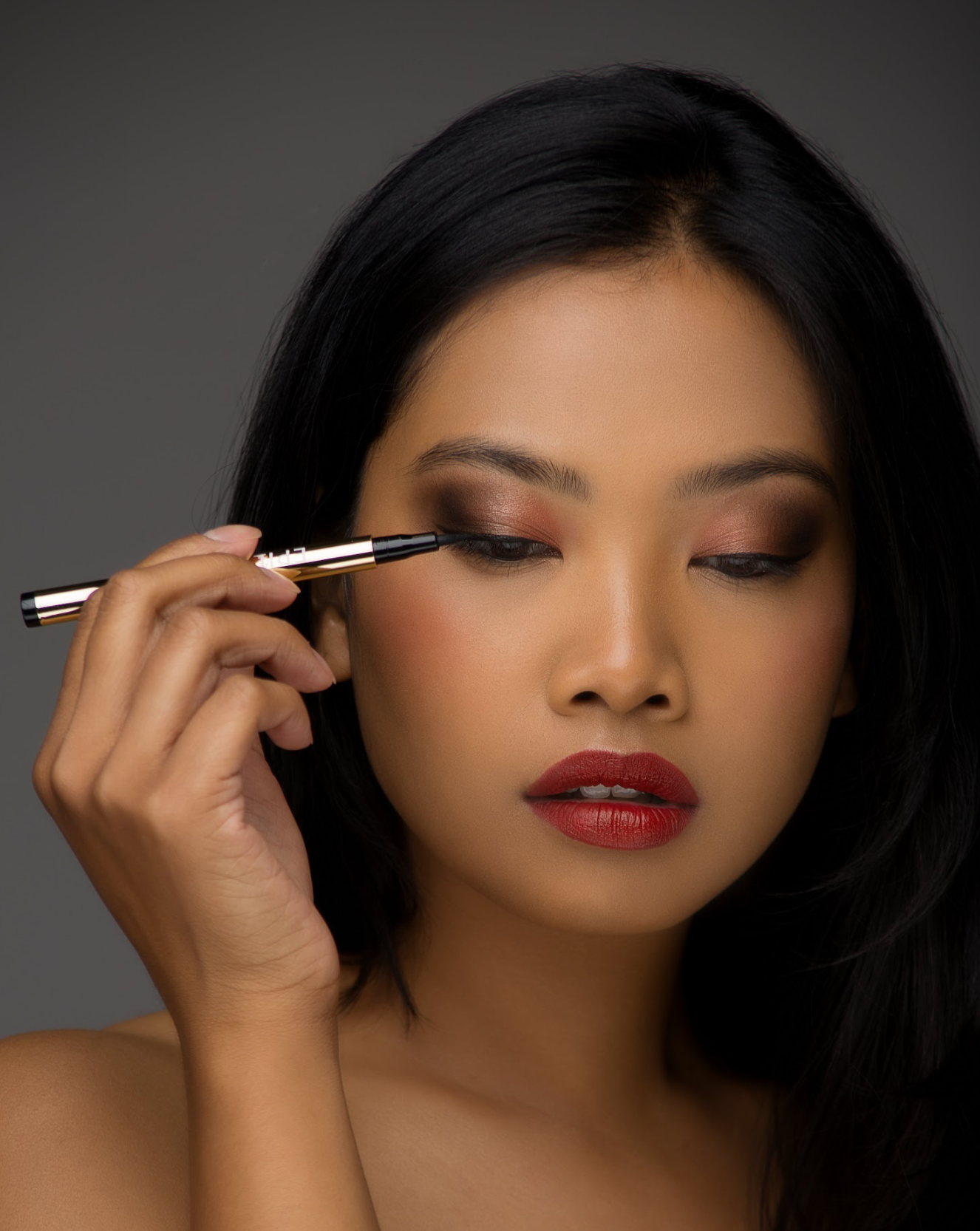 Waterproof Eyeliner for Sensitive, Watery Eyes – Smudge-Proof on Hooded Lids, Gluten-Free & Vegan